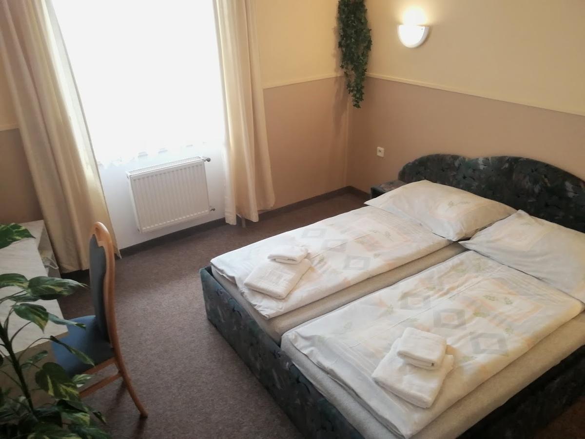 Hotel Wertheim Prag Eksteriør billede