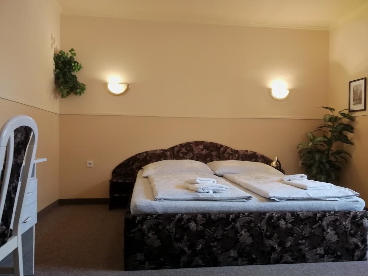 Hotel Wertheim Prag Eksteriør billede